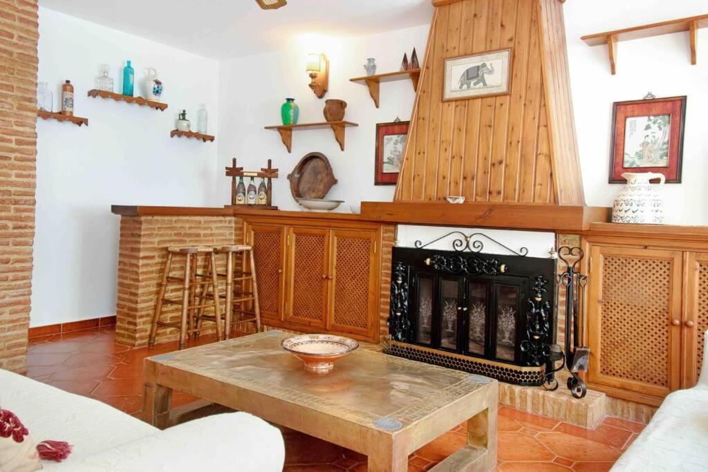 Duplex Tematico Andaluz Con Agradable Terraza - El Mirador De Benahavis 2 Lägenhet Exteriör bild